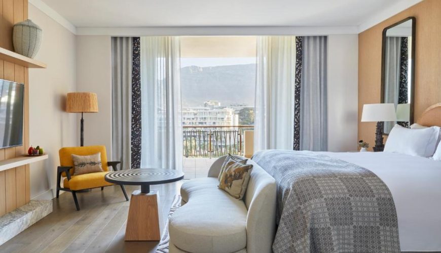Premier Marina Table Mountain King Room