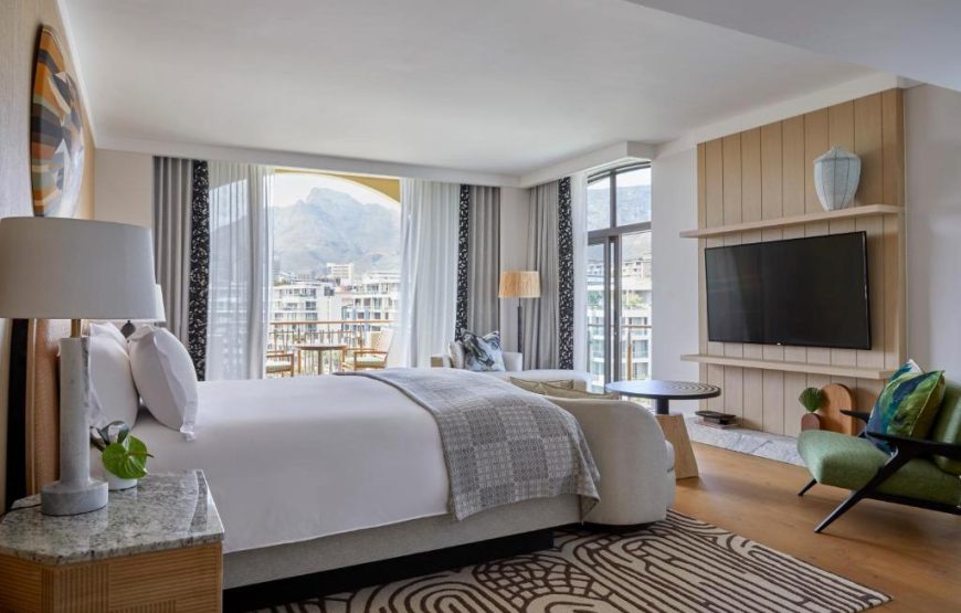 One Bedroom Marina Suite