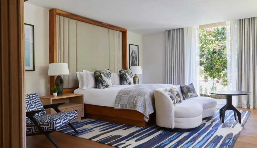 Island Superior King Room